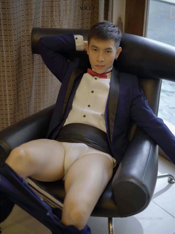 ADULT-17--Mic--EbookVideo-Cum-